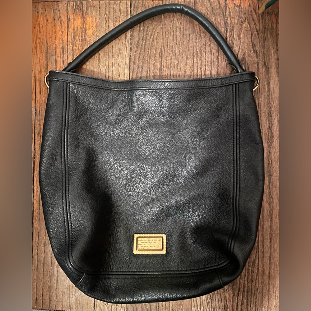 Marc Jacobs Black Leather Hobo Bag Corpcore Business Casual Wear To Work